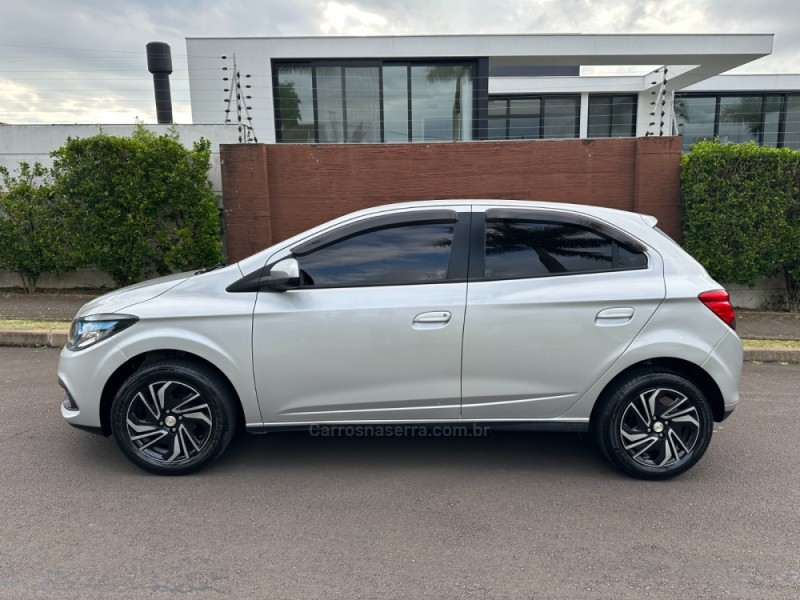 ONIX 1.4 MPFI LT 8V FLEX 4P MANUAL - 2015 - SãO LEOPOLDO