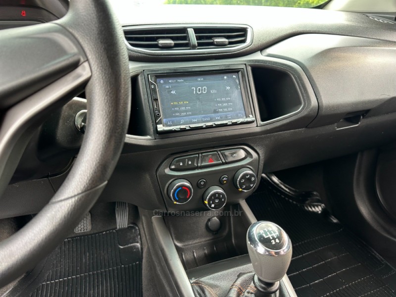 ONIX 1.4 MPFI LT 8V FLEX 4P MANUAL - 2015 - SãO LEOPOLDO