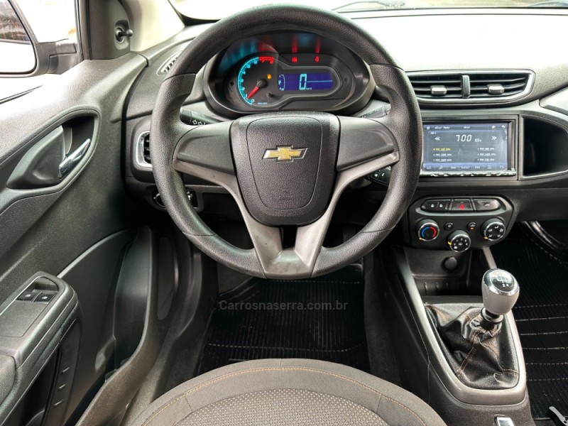 ONIX 1.4 MPFI LT 8V FLEX 4P MANUAL - 2015 - SãO LEOPOLDO