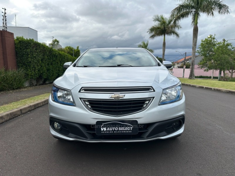 ONIX 1.4 MPFI LT 8V FLEX 4P MANUAL - 2015 - SãO LEOPOLDO