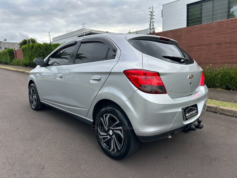ONIX 1.4 MPFI LT 8V FLEX 4P MANUAL - 2015 - SãO LEOPOLDO