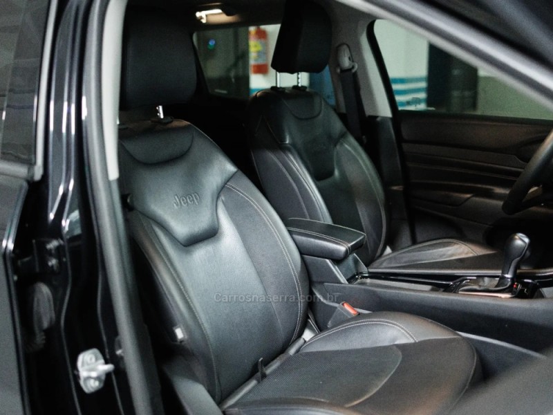 COMPASS 1.3 LONGITUDE T270 16V TURBO FLEX 4P AUTOMÁTICO - 2023 - PORTO ALEGRE