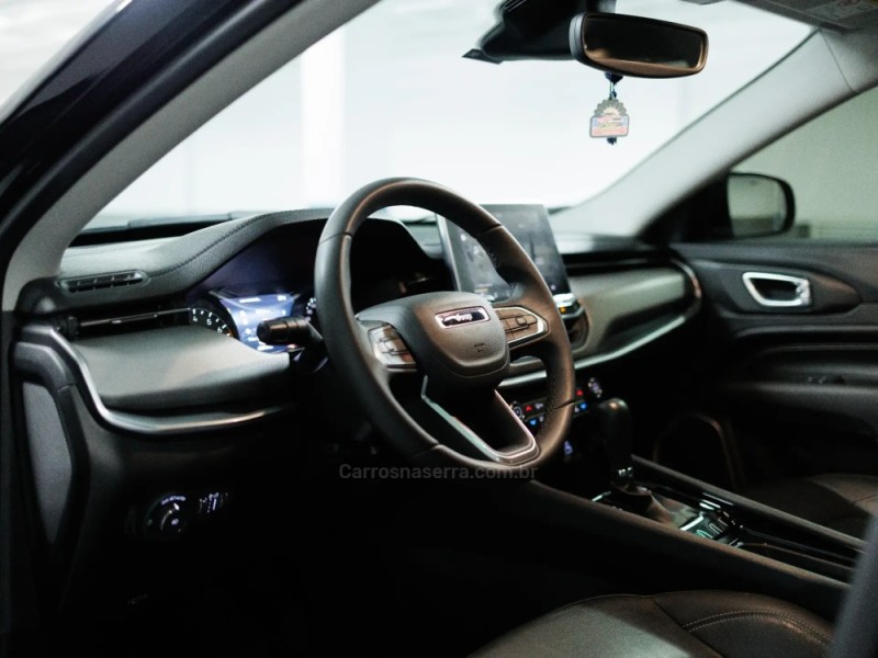 COMPASS 1.3 LONGITUDE T270 16V TURBO FLEX 4P AUTOMÁTICO - 2023 - PORTO ALEGRE