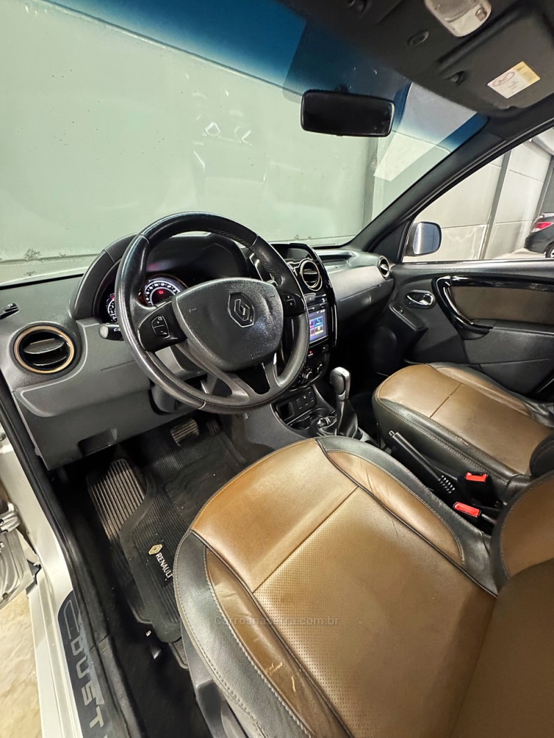 DUSTER 2.0 DYNAMIQUE 4X2 16V FLEX 4P AUTOMÁTICO - 2017 - PASSO FUNDO