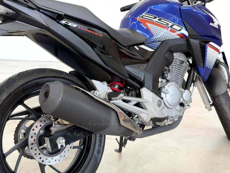 CB 250F TWISTER CBS - 2022 - CAXIAS DO SUL