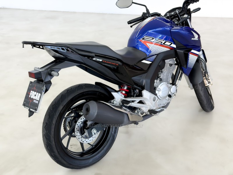 CB 250F TWISTER CBS - 2022 - CAXIAS DO SUL