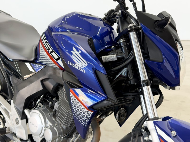 CB 250F TWISTER CBS - 2022 - CAXIAS DO SUL