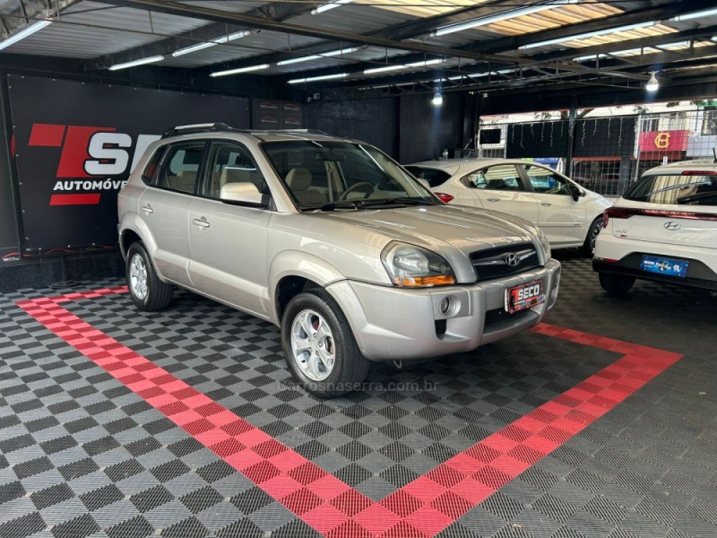 TUCSON 2.0 MPFI GL 16V 142CV 2WD GASOLINA 4P AUTOMÁTICO - 2010 - PASSO FUNDO