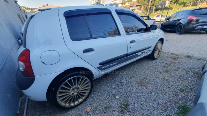 CLIO 1.6 EXPRESSION 16V FLEX 4P MANUAL - 2005 - CAXIAS DO SUL