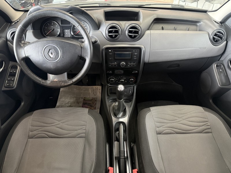 DUSTER 1.6 DYNAMIQUE 4X2 16V FLEX 4P MANUAL - 2014 - FARROUPILHA