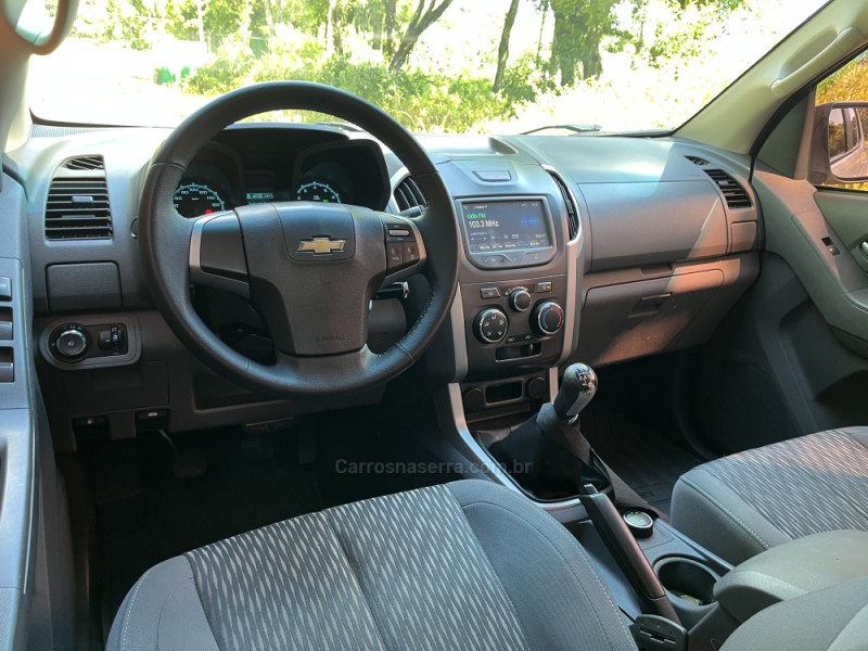 S10 2.5 LT 4X4 CD 16V FLEX 4P MANUAL - 2015 - NOVA BASSANO