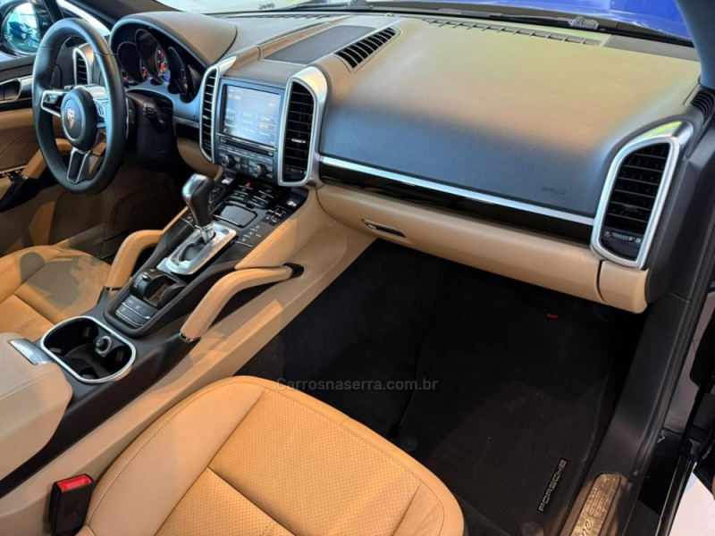 CAYENNE 3.6 4X4 V6 24V GASOLINA 4P TIPTRONIC - 2016 - SãO LEOPOLDO