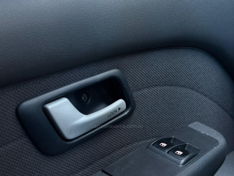 PALIO 1.8 MPI ADVENTURE WEEKEND 8V FLEX 4P MANUAL - 2007 - LAGOA VERMELHA