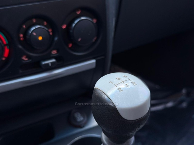 PALIO 1.8 MPI ADVENTURE WEEKEND 8V FLEX 4P MANUAL - 2007 - LAGOA VERMELHA