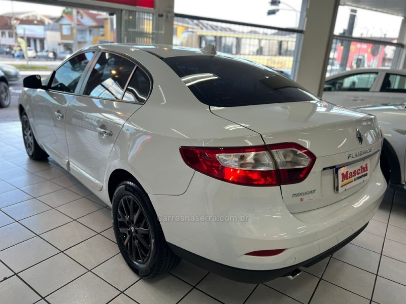 FLUENCE 2.0 DYNAMIQUE 16V FLEX 4P AUTOMÁTICO - 2015 - CAXIAS DO SUL