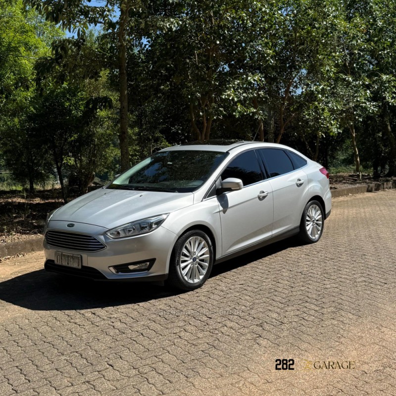 focus 2.0 titanium sedan 16v flex 4p automatico 2017 farroupilha