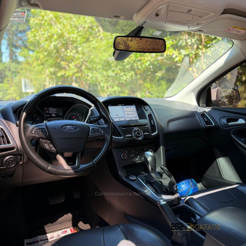 FOCUS 2.0 TITANIUM SEDAN 16V FLEX 4P AUTOMÁTICO - 2017 - FARROUPILHA
