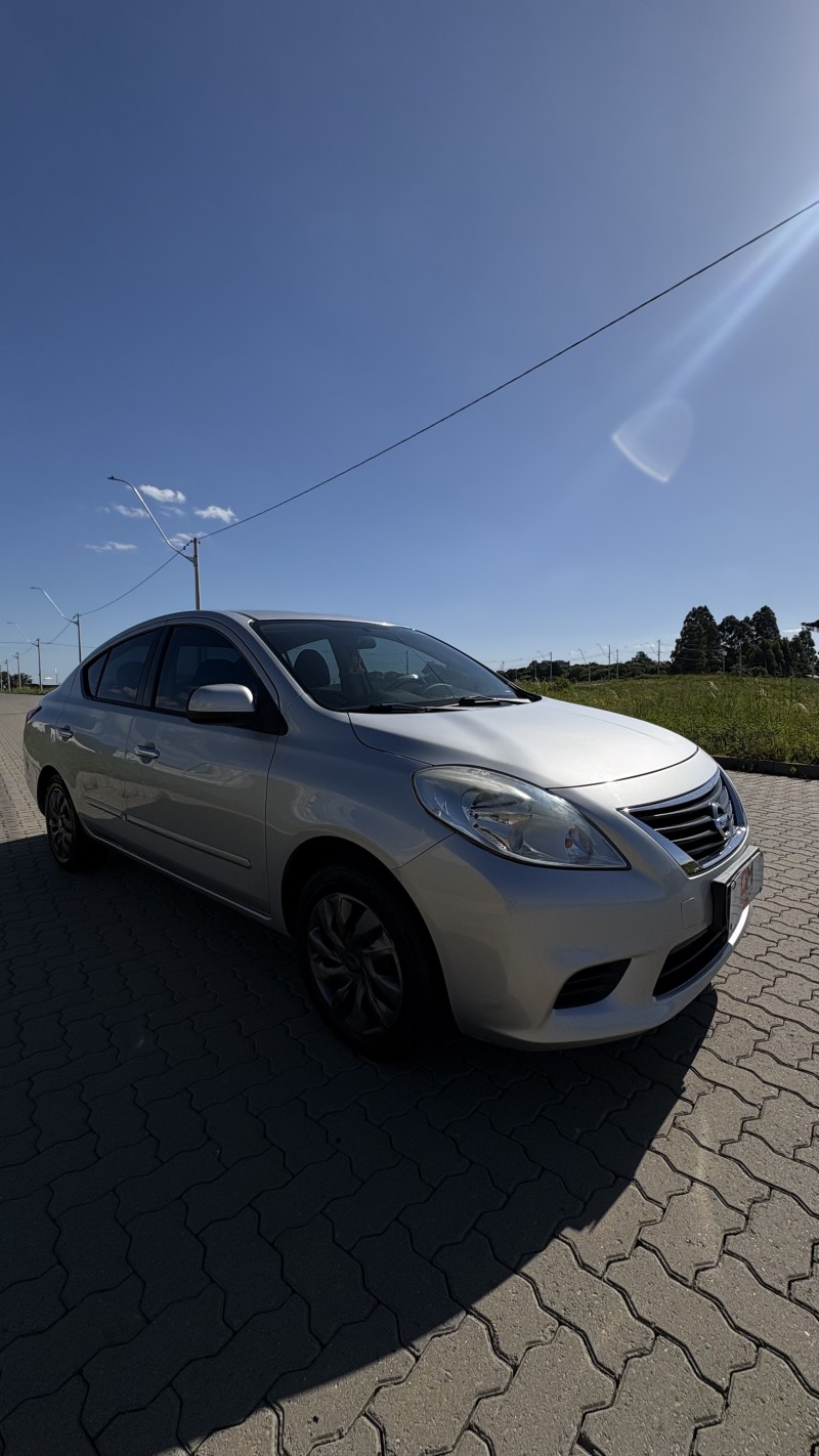 VERSA 1.6 16V FLEX SV 4P MANUAL - 2013 - CAXIAS DO SUL
