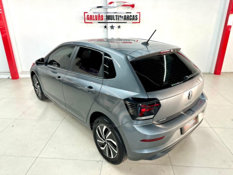 POLO 1.0	200 TSI HIGHLINE AUTOMÁTICO  - 2024 - CAXIAS DO SUL
