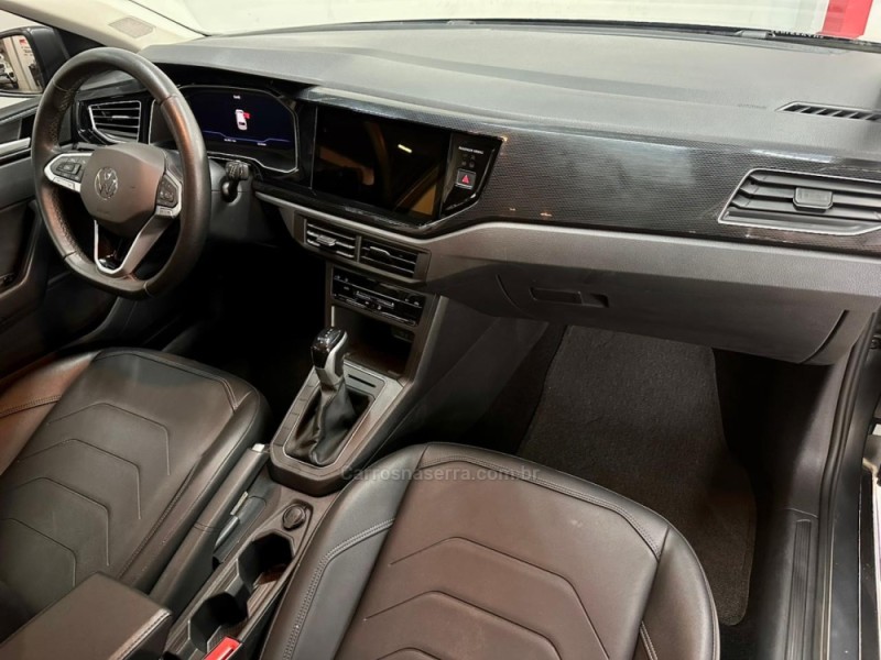 POLO 1.0	200 TSI HIGHLINE AUTOMÁTICO  - 2024 - CAXIAS DO SUL