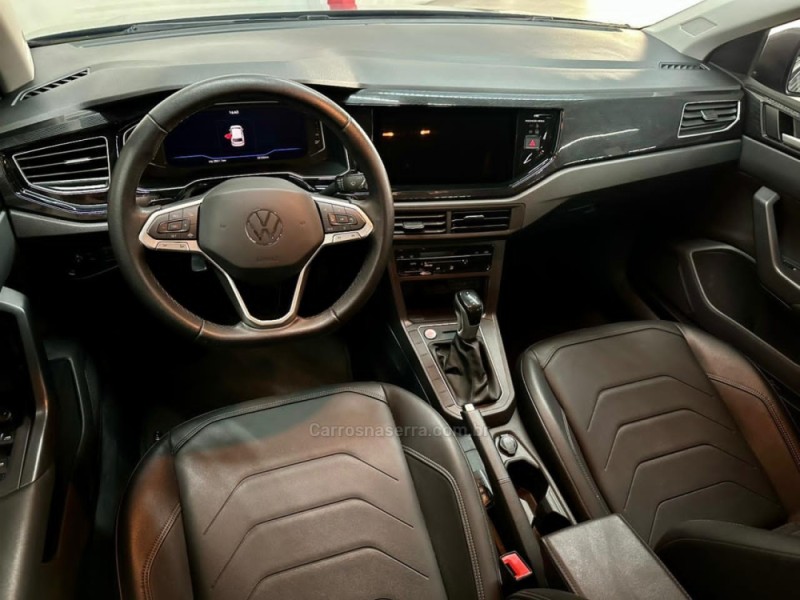 POLO 1.0	200 TSI HIGHLINE AUTOMÁTICO  - 2024 - CAXIAS DO SUL