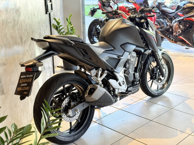 CB 300F TWISTER CBS - 2024 - CAXIAS DO SUL