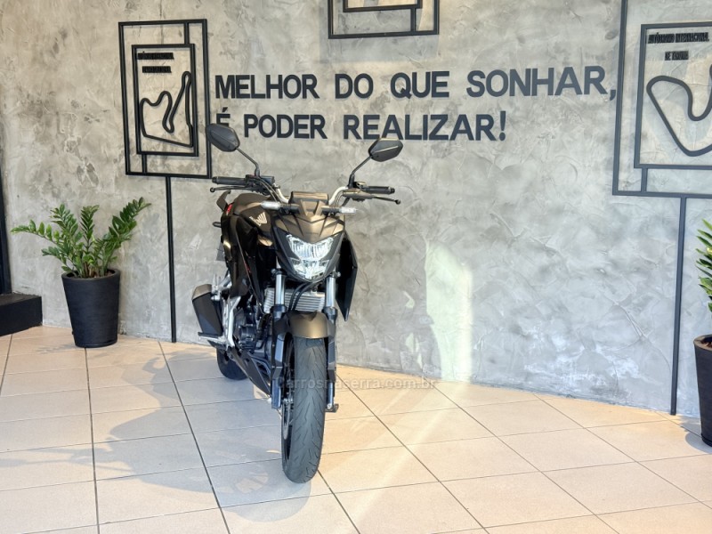 CB 300F TWISTER CBS - 2024 - CAXIAS DO SUL