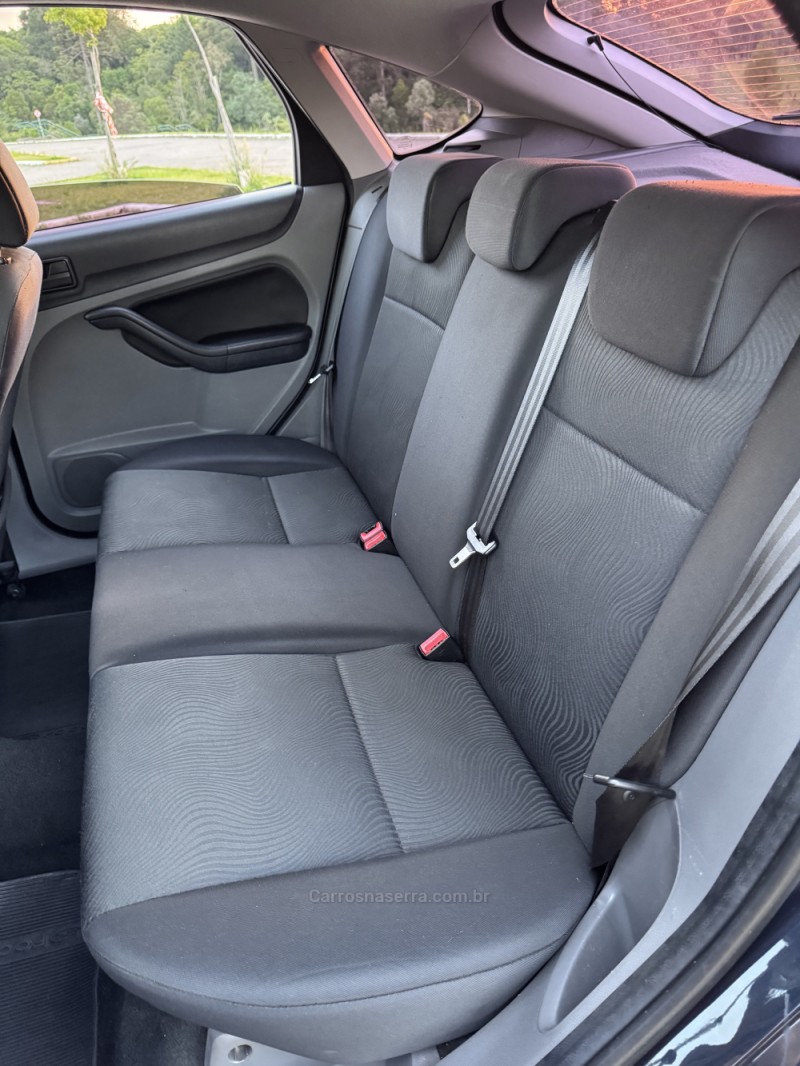 FOCUS 1.6 GLX 16V FLEX 4P MANUAL - 2013 - CAXIAS DO SUL