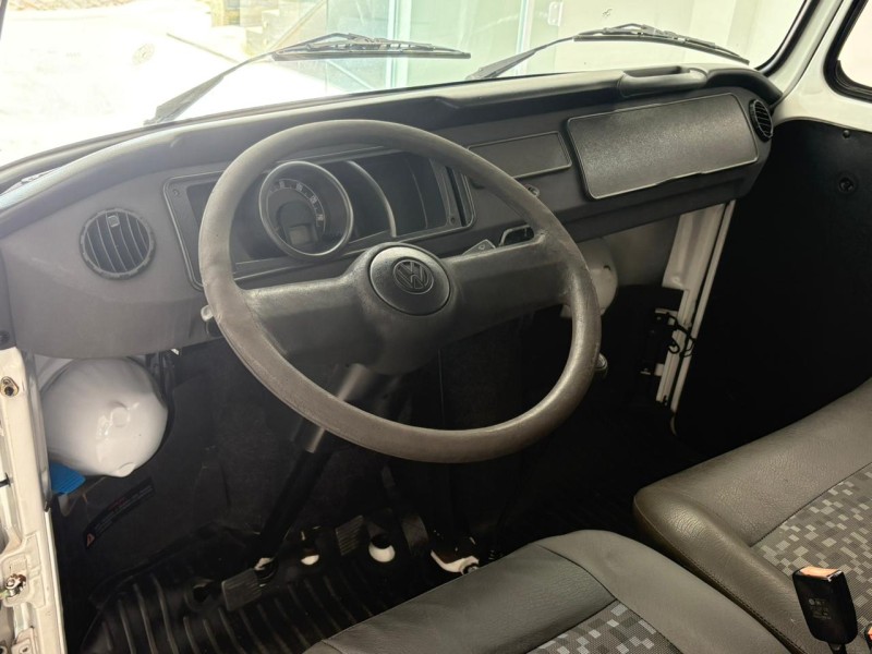 KOMBI 1.4 MI STD LOTAÇÃO 8V FLEX 3P MANUAL - 2007 - BENTO GONçALVES