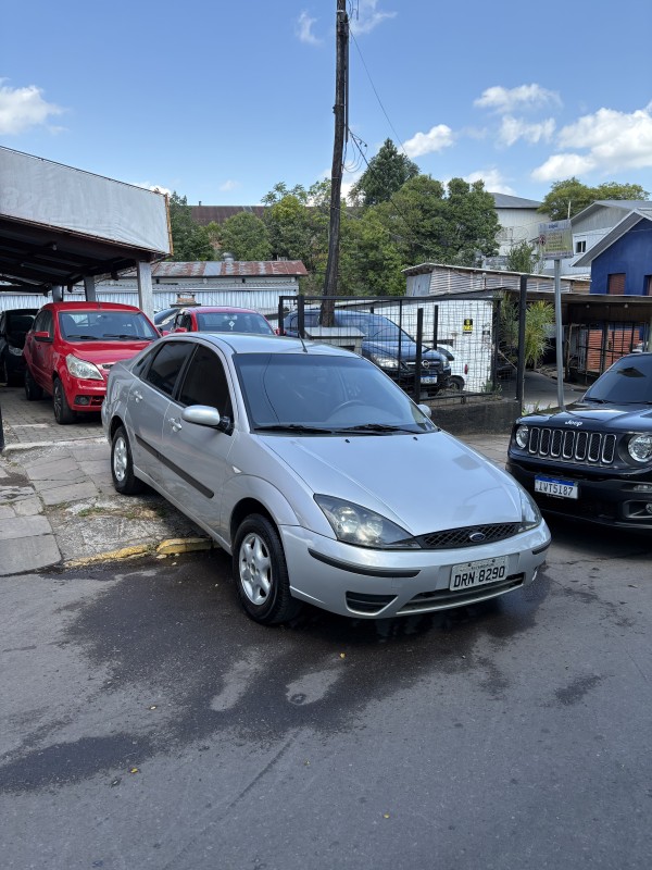 focus 2.0 fc 16v gasolina 4p manual 2005 farroupilha