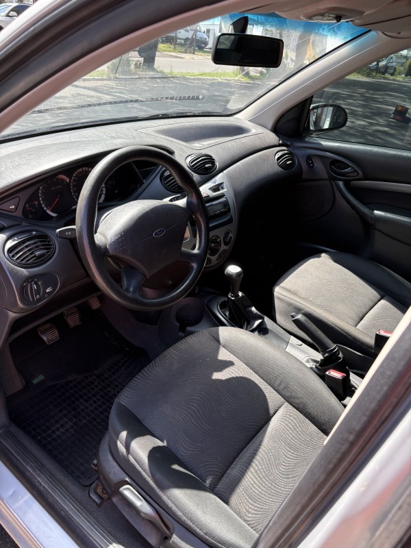 FOCUS 2.0 FC 16V GASOLINA 4P MANUAL - 2005 - FARROUPILHA