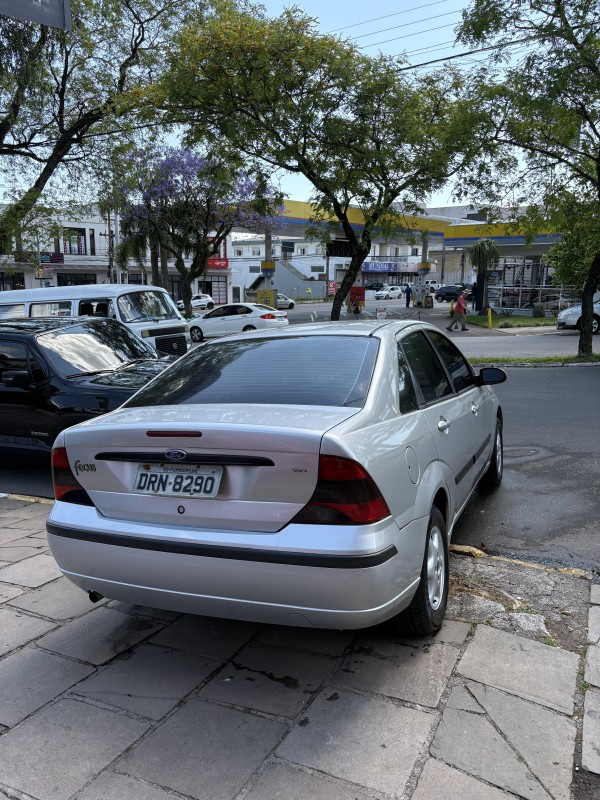 FOCUS 2.0 FC 16V GASOLINA 4P MANUAL - 2005 - FARROUPILHA