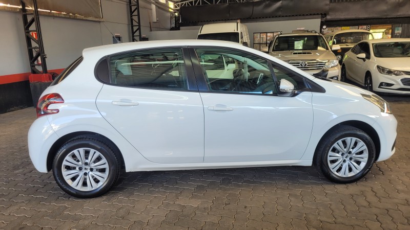 208 1.2 ACTIVE 12V FLEX 4P MANUAL - 2018 - GARIBALDI