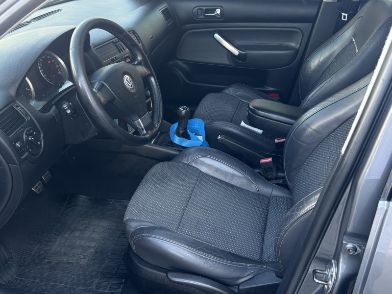 GOLF 1.6 MI SPORTLINE 8V FLEX 4P MANUAL - 2011 - CAXIAS DO SUL