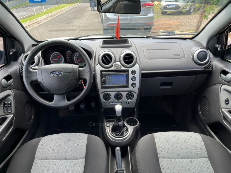 FIESTA 1.0 MPI CLASS 8V GASOLINA 4P MANUAL - 2014 - DOIS IRMãOS