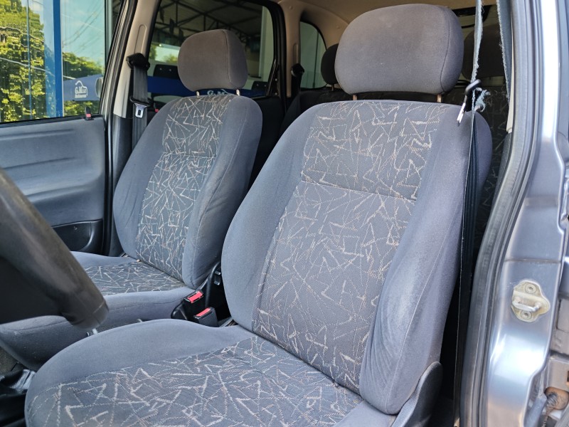 CORSA 1.0 MPFI SUPER 8V GASOLINA 4P MANUAL - 2001 - SãO SEBASTIãO DO CAí