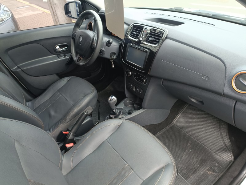 SANDERO 1.6 STEPWAY RIP CURL 8V FLEX 4P AUTOMATIZADO - 2016 - BOM PRINCíPIO