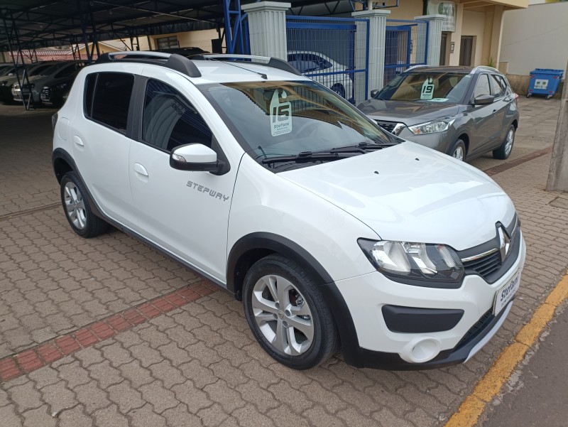 SANDERO 1.6 STEPWAY RIP CURL 8V FLEX 4P AUTOMATIZADO - 2016 - BOM PRINCíPIO
