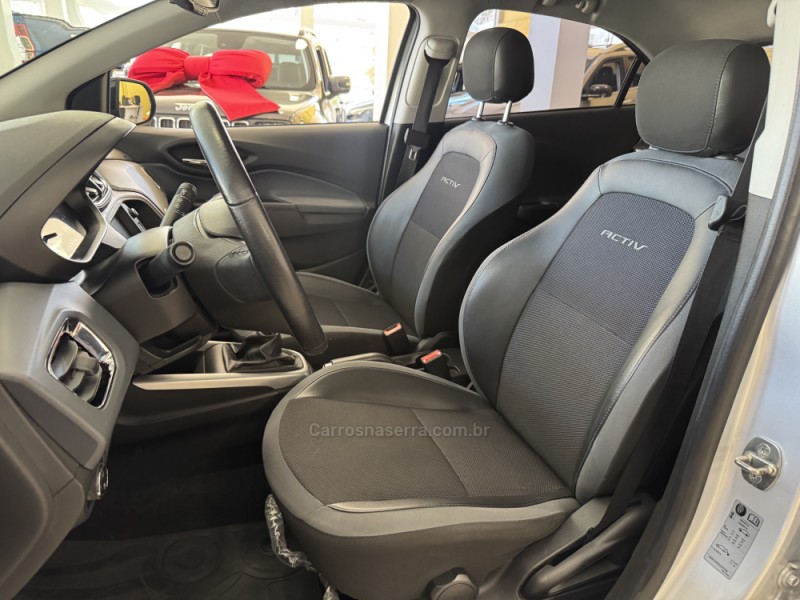ONIX 1.4 MPFI ACTIV 8V FLEX 4P MANUAL - 2019 - FLORES DA CUNHA
