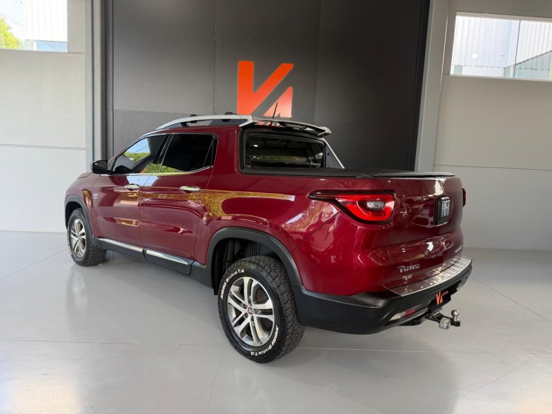 TORO 2.0 16V TURBO DIESEL VOLCANO AT9 4X4 AUTOMÁTICO - 2016 - CARLOS BARBOSA