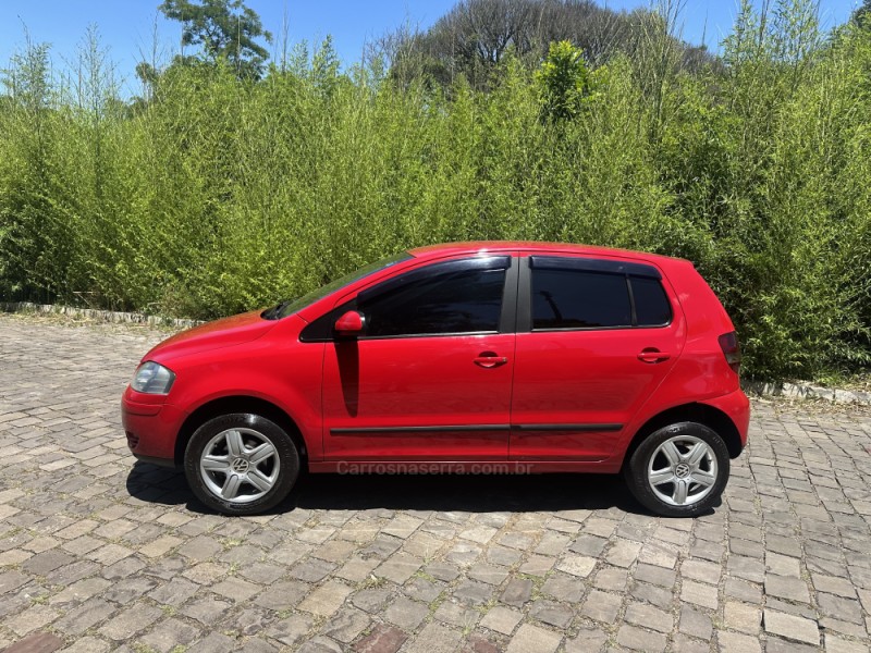 FOX 1.0 MI 8V FLEX 4P MANUAL - 2005 - NOVA PRATA