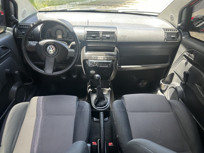 FOX 1.0 MI 8V FLEX 4P MANUAL - 2005 - NOVA PRATA