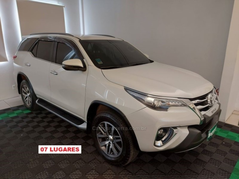 HILUX SW4 2.8 SRX 4X4 7 LUGARES 16V TURBO INTERCOOLER DIESEL 4P AUTOMÁTICO