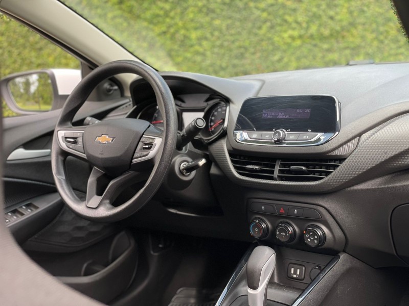 ONIX 1.0 HATCH TURBO 12V FLEX 4P AUTOMÁTICO - 2022 - FARROUPILHA