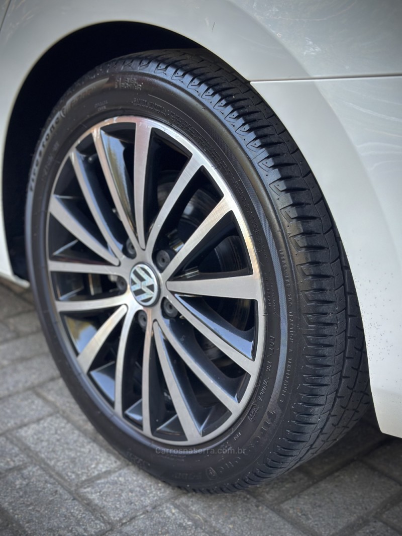 JETTA 2.0 TSI HIGHLINE 200CV GASOLINA 4P TIPTRONIC - 2013 - ESTâNCIA VELHA