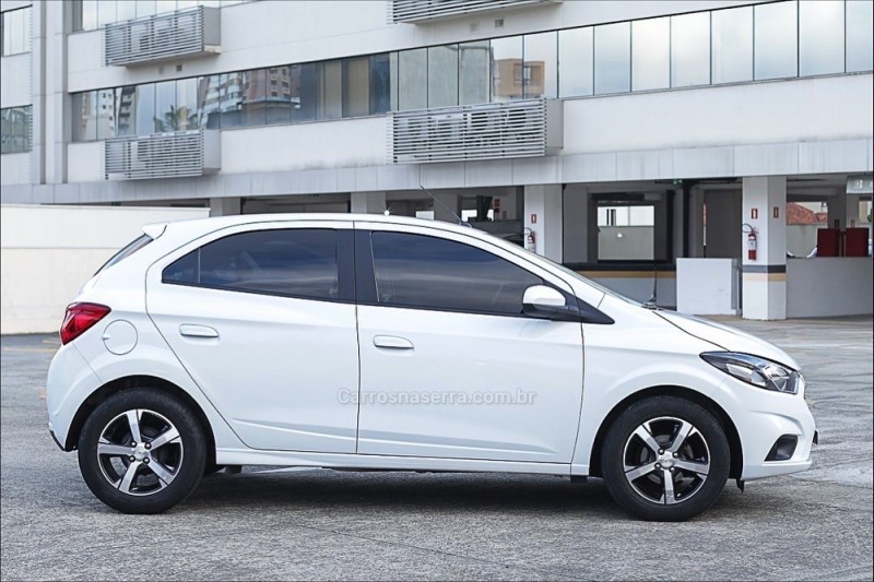 ONIX 1.4 MPFI LTZ 8V FLEX 4P AUTOMÁTICO - 2018 - PORTO ALEGRE