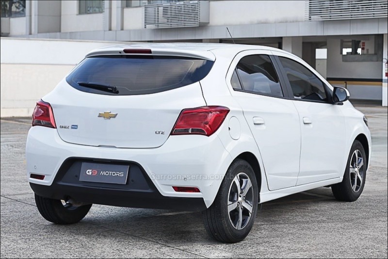 ONIX 1.4 MPFI LTZ 8V FLEX 4P AUTOMÁTICO - 2018 - PORTO ALEGRE