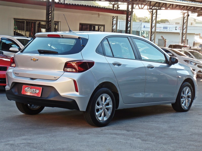 ONIX 1.0 LT 12V TURBO FLEX 4P MANUAL - 2023 - CAXIAS DO SUL