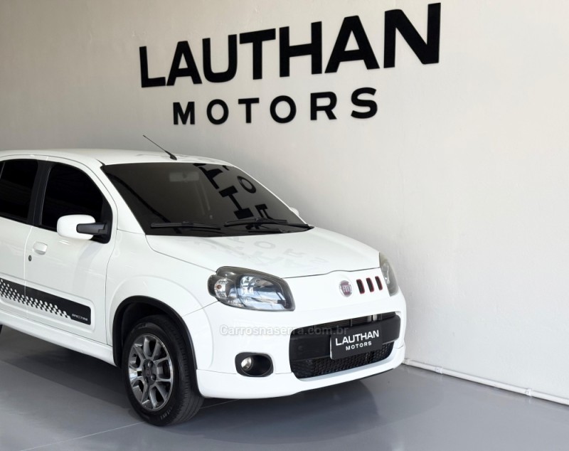 UNO 1.4 SPORTING 8V FLEX 4P MANUAL - 2014 - NOVO HAMBURGO