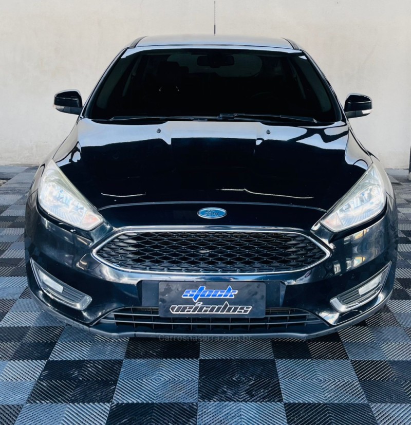 FOCUS 2.0 SE HATCH 16V FLEX 4P AUTO - 2016 - NOVO HAMBURGO